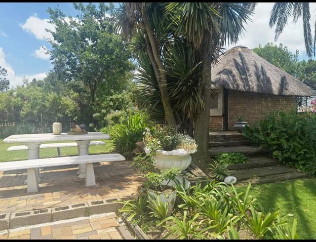 FARM FOR SALE IN VISCHKUIL